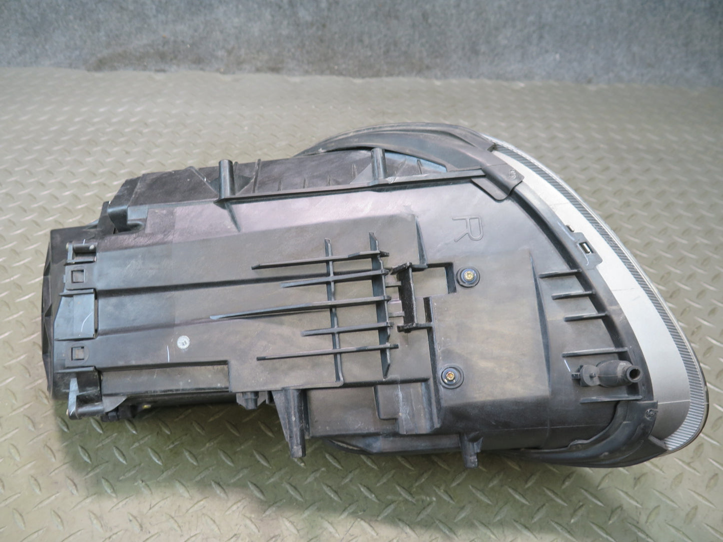 2005-2008 Porsche Boxster 987 Front Right Pass Side Xenon Headlight Lamp