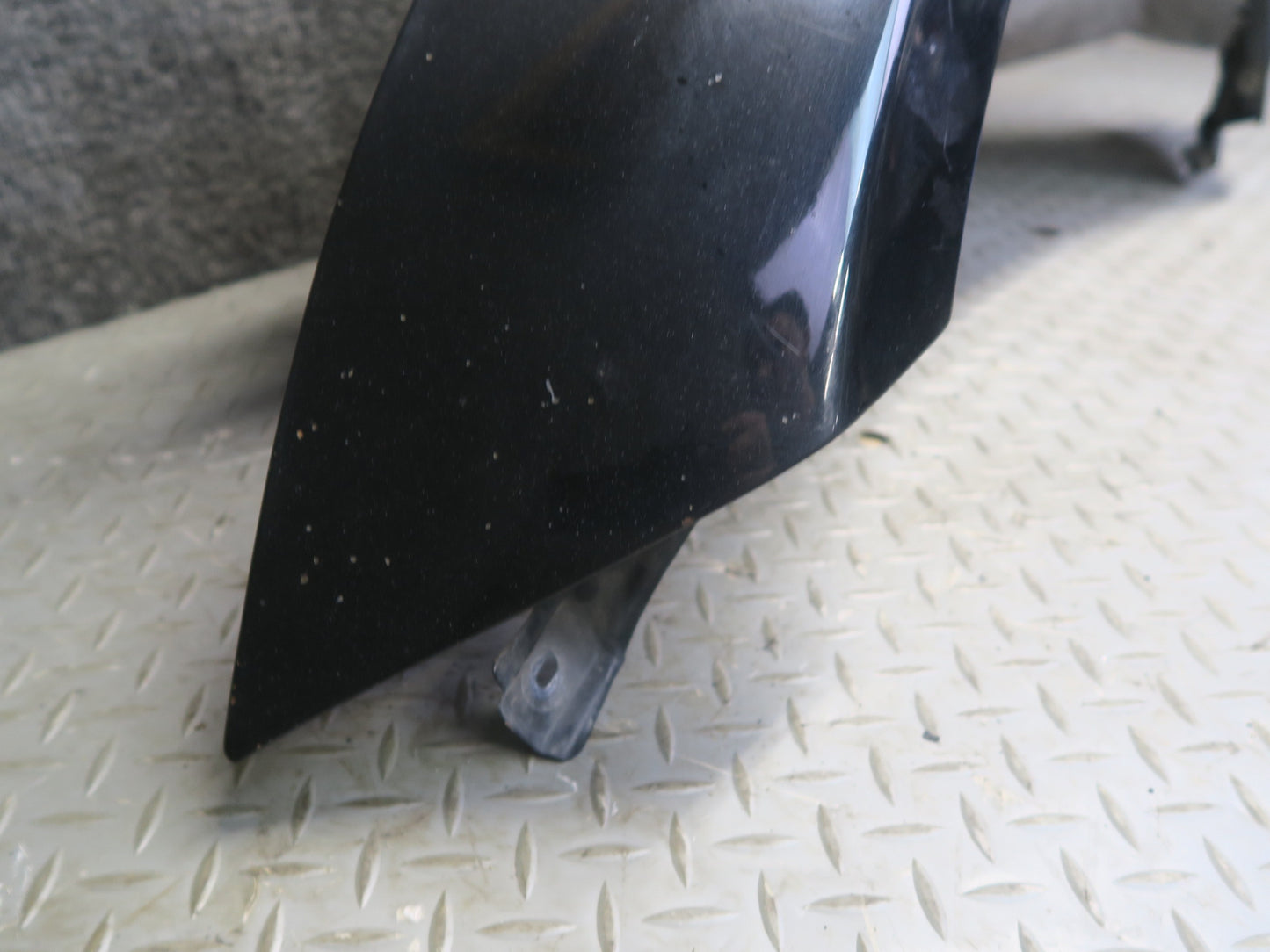 06-07 Nissan Z33 350Z Convertible Front Left Fender Shell Cover Panel Black OEM