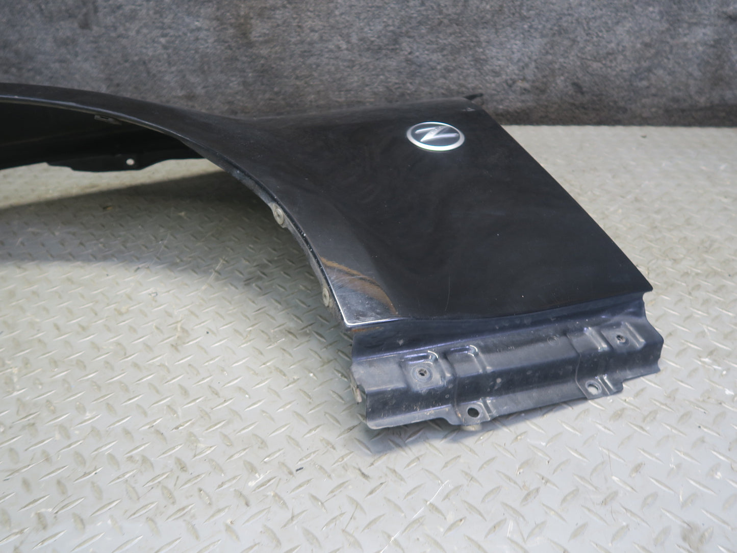 06-07 Nissan Z33 350Z Convertible Front Left Fender Shell Cover Panel Black OEM