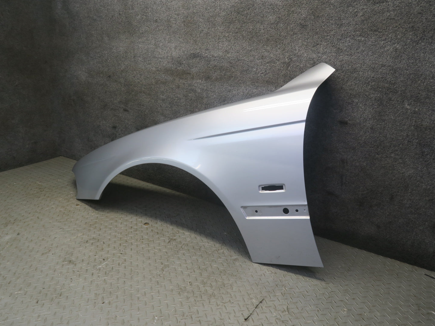 97-03 BMW E39 540i Front Left Fender Sheel Cover Panel Arctic Silver OEM