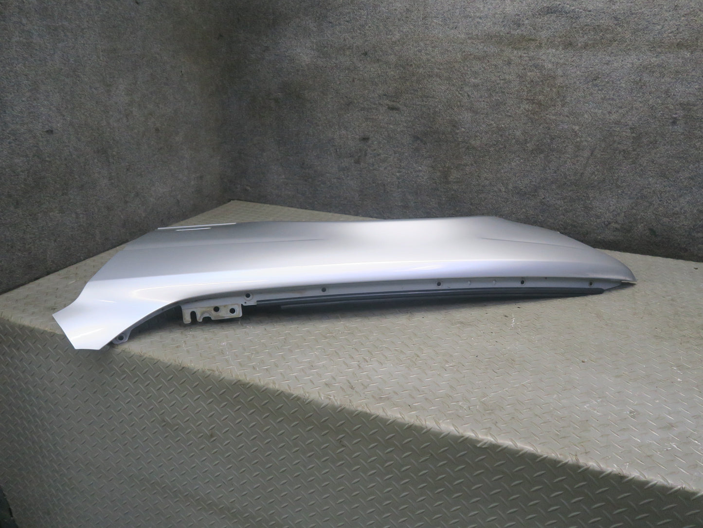 97-03 BMW E39 540i Front Left Fender Sheel Cover Panel Arctic Silver OEM