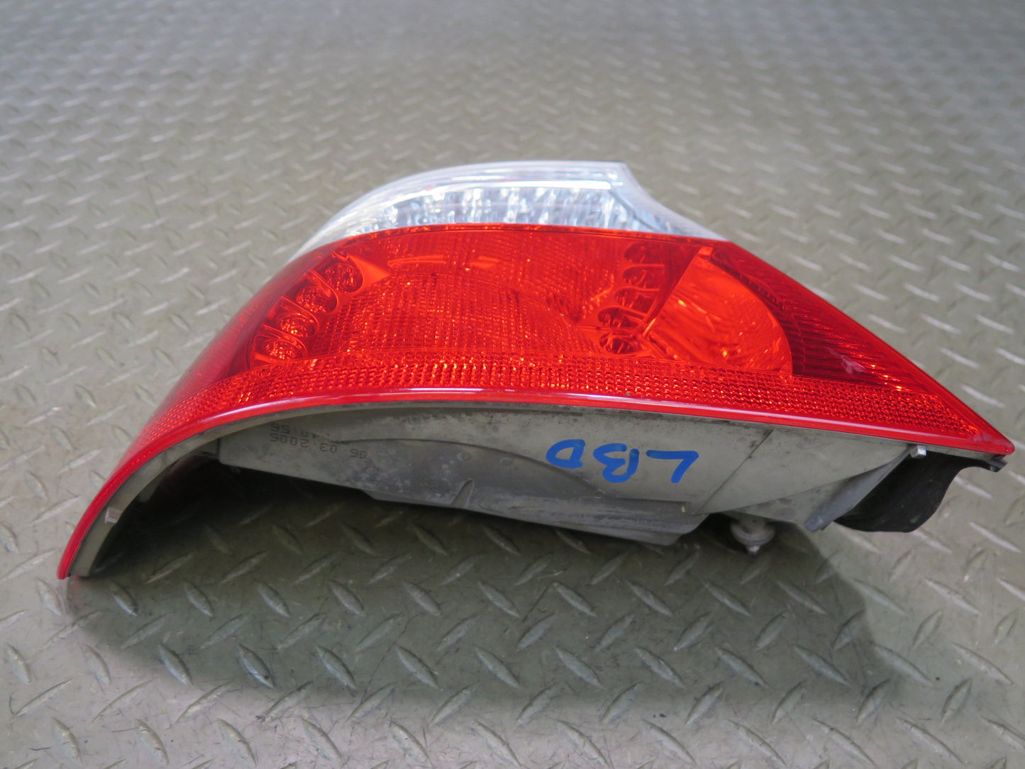 04-06 BMW E46 330ci Convert Rear Left & Right LED Outer Tail Light Lamp Set OEM