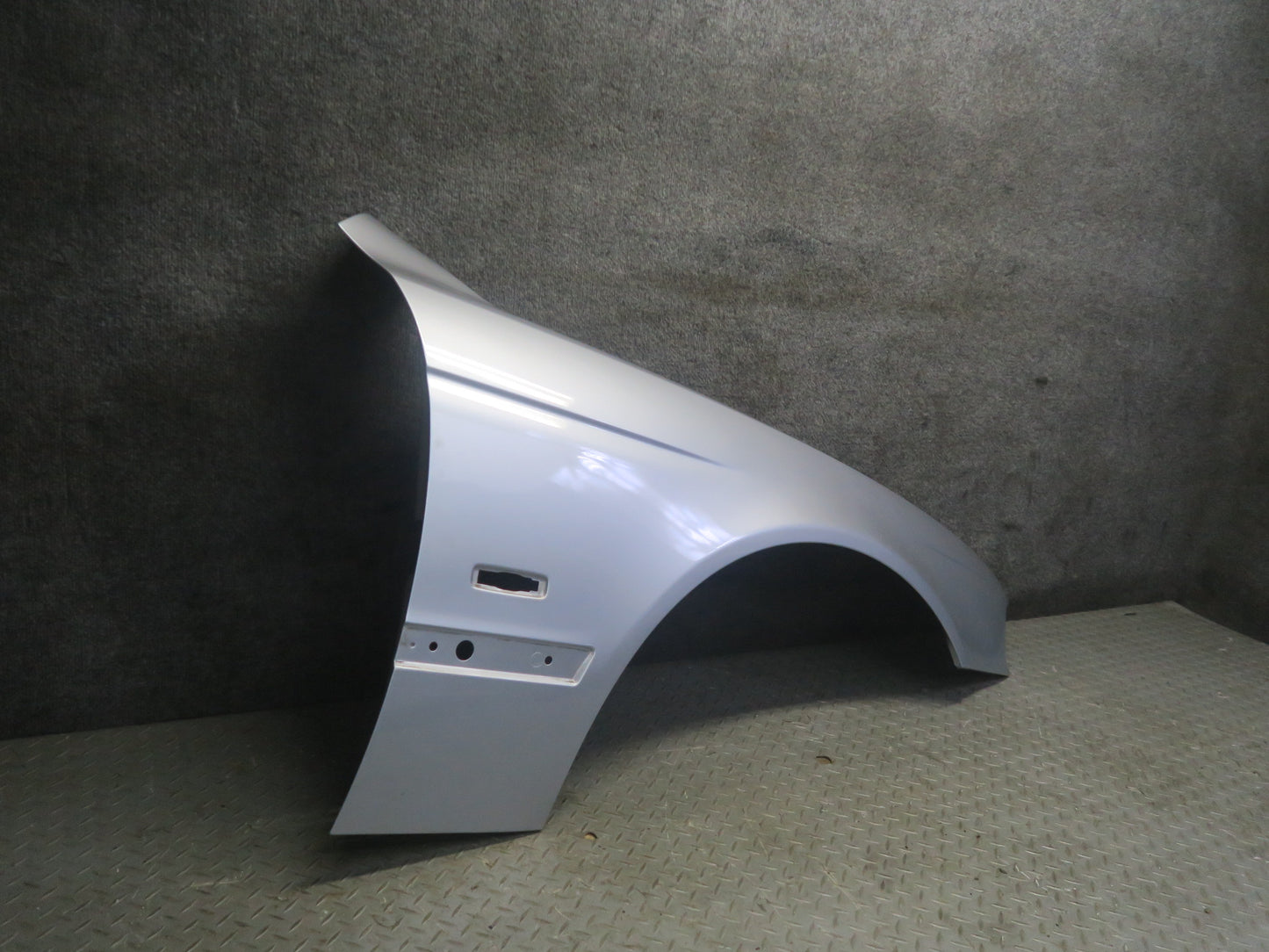 97-03 BMW E39 540i Front Right Fender Sheel Cover Panel Arctic Silver OEM