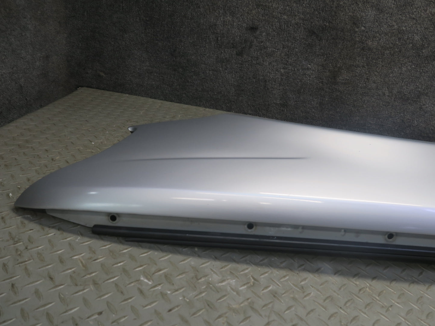 97-03 BMW E39 540i Front Right Fender Sheel Cover Panel Arctic Silver OEM