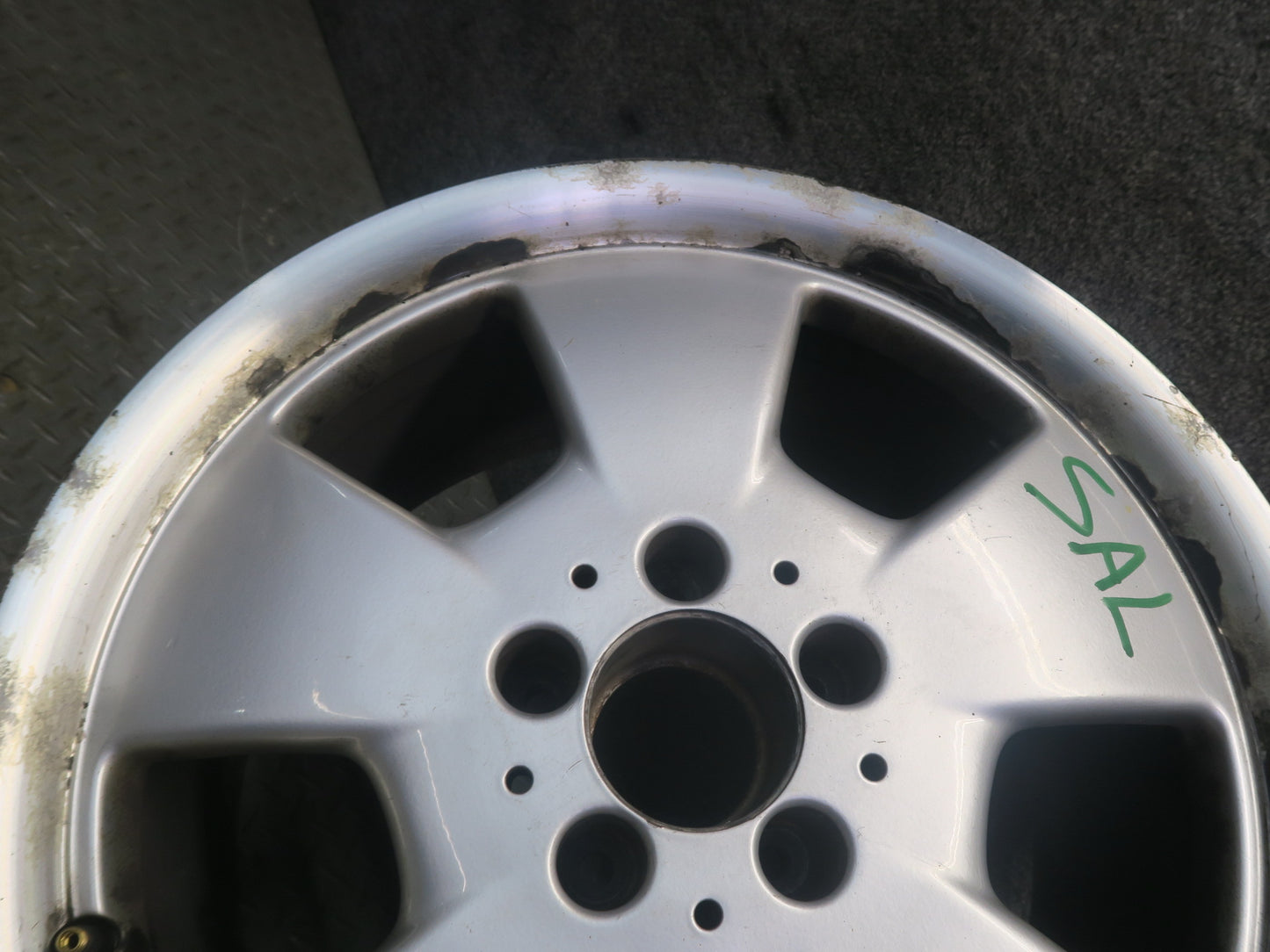 94-02 Mercedes R129 Sl-class  Alloy R17" Wheel Rim 17x8.25 ET34 1294011202 OEM