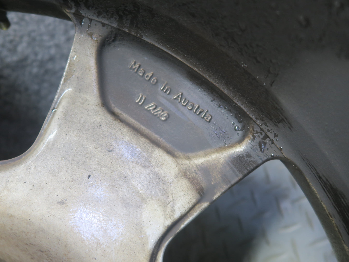 94-02 Mercedes R129 Sl-class  Alloy R17" Wheel Rim 17x8.25 ET34 1294011202 OEM