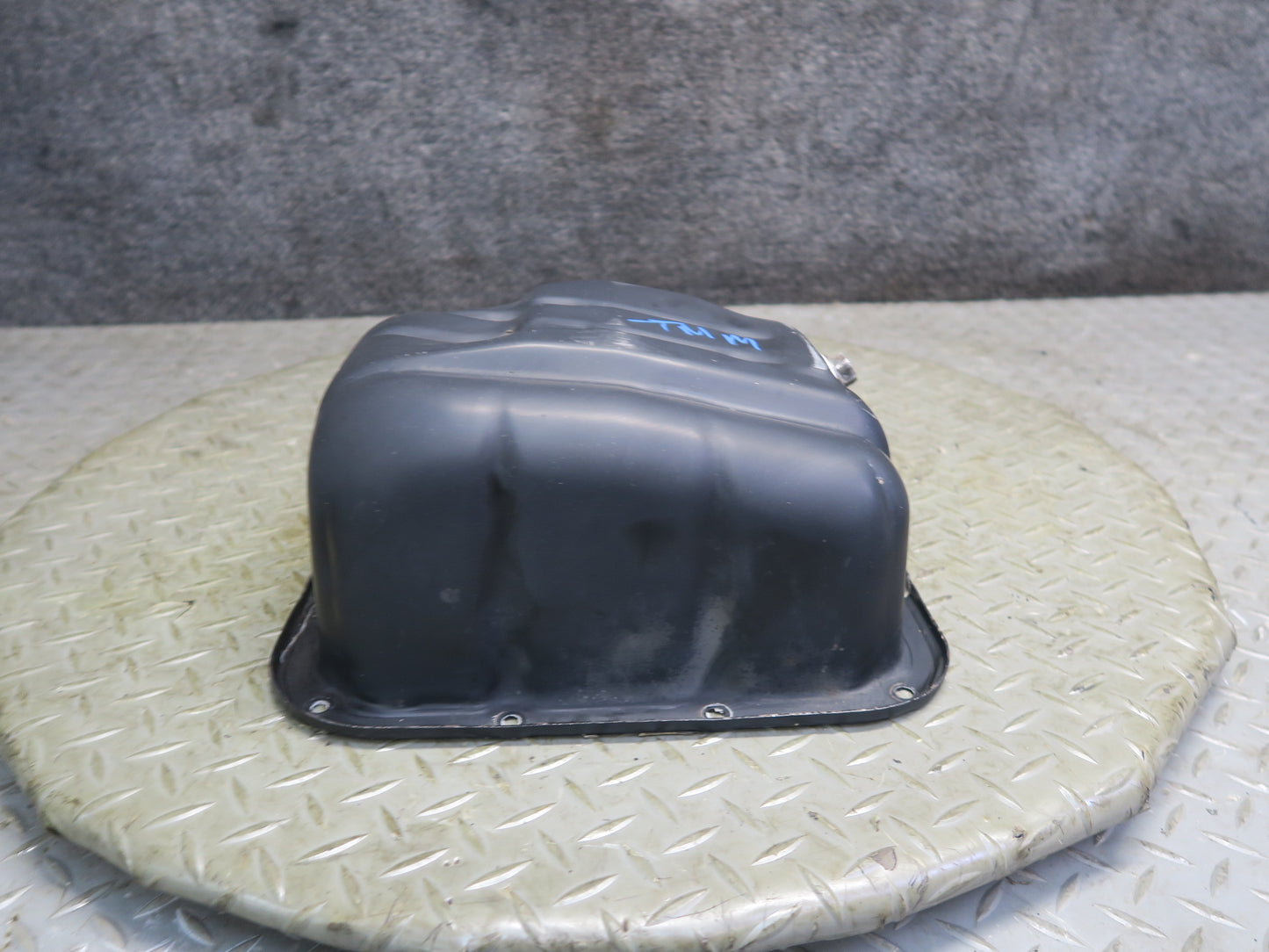 00-05 Toyota MR2 Spyder 1ZZFE Engine Motor Lower Oil Pan OEM