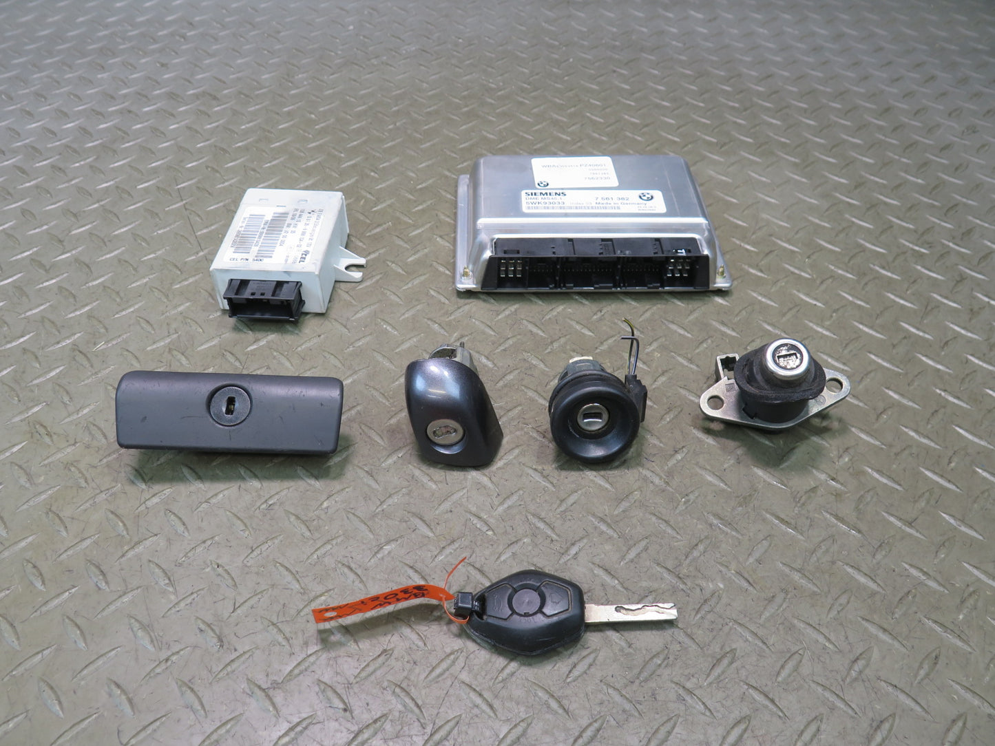 05-06 BMW E46 330Ci M54 Conv A/T ECU ECM Ignition Immo EWS IV Lock KEY Set OEM