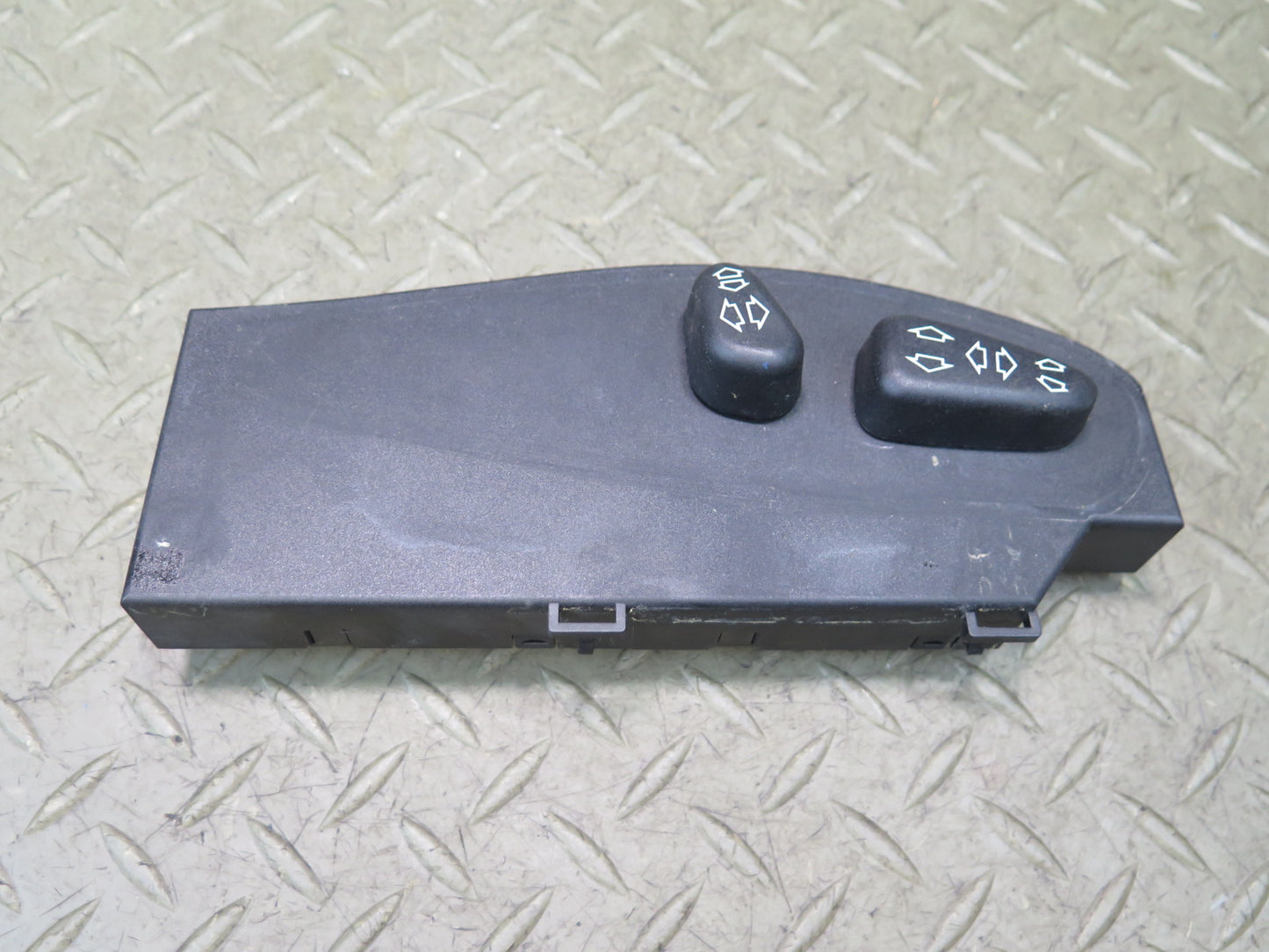 01-06 BMW E46 330Ci Convertible Front Right Seat Adjustment Control Switch OEM