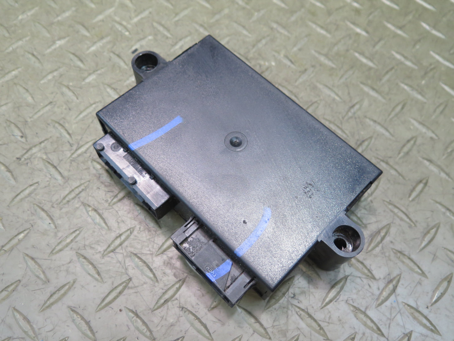 01-06 BMW E46 330Ci Front Left or Right Seat Memory Control Module 7067801 OEM