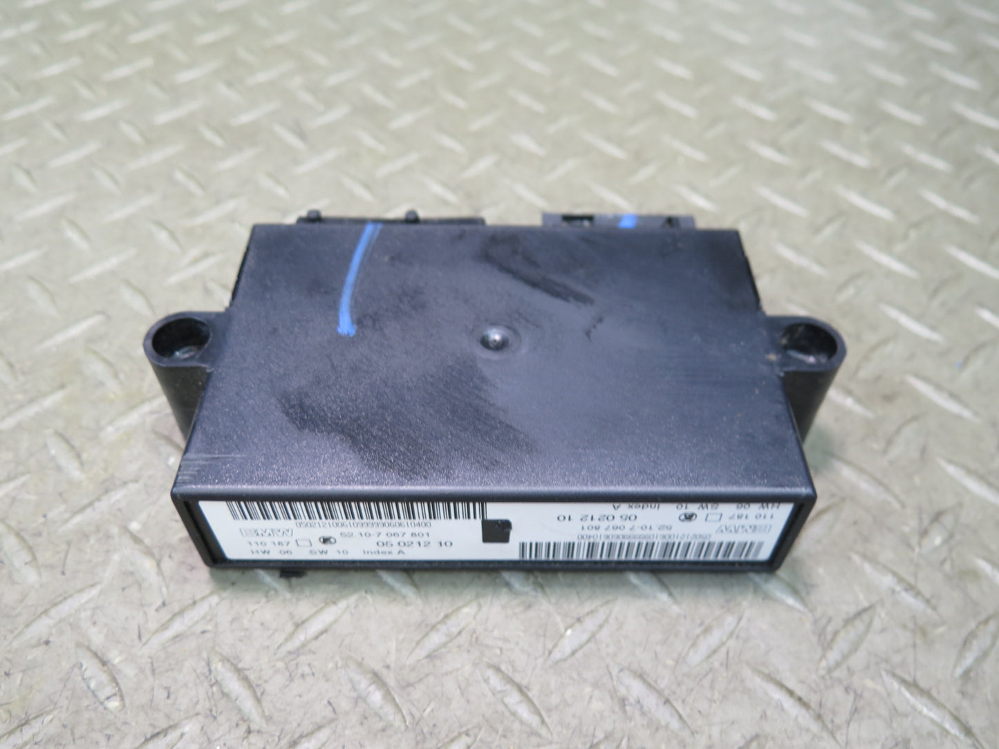 01-06 BMW E46 330Ci Front Left or Right Seat Memory Control Module 7067801 OEM