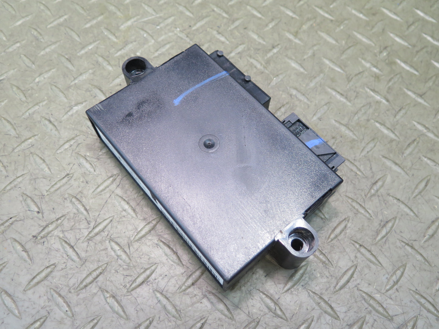 01-06 BMW E46 330Ci Front Left or Right Seat Memory Control Module 7067801 OEM