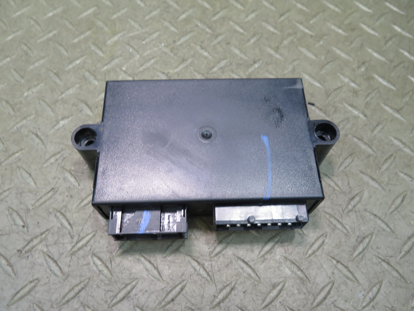 01-06 BMW E46 330Ci Front Left or Right Seat Memory Control Module 7067801 OEM