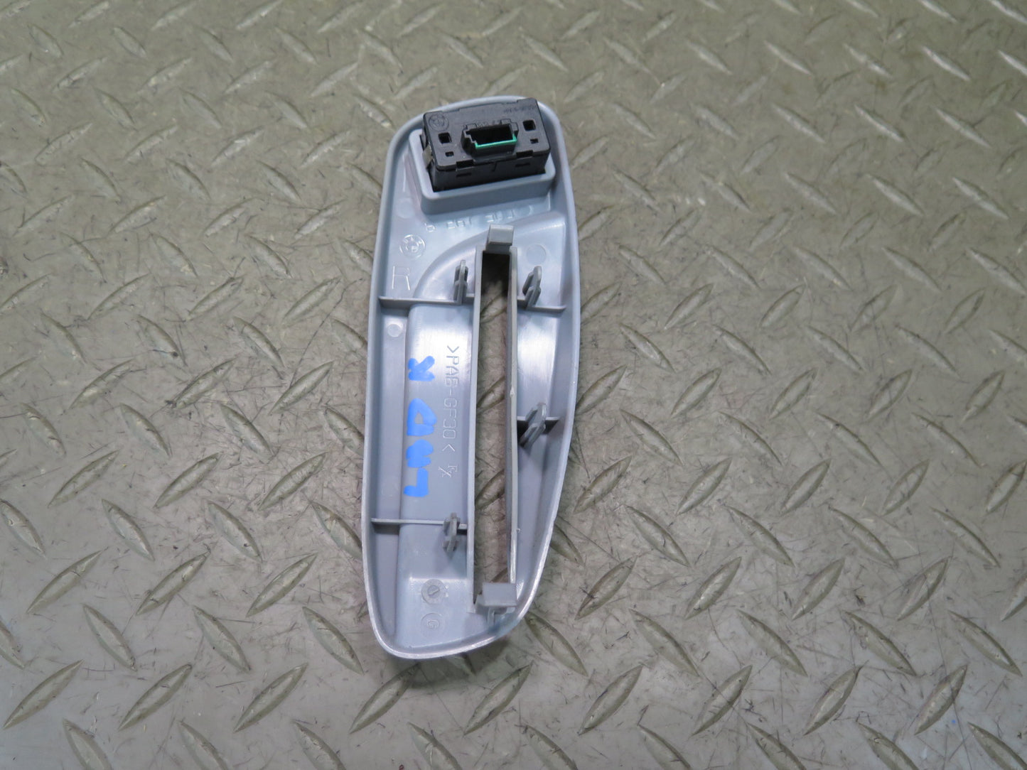01-06 BMW E46 330Ci Convertible Front Right Seat Folding Lever Trim w Switch OEM