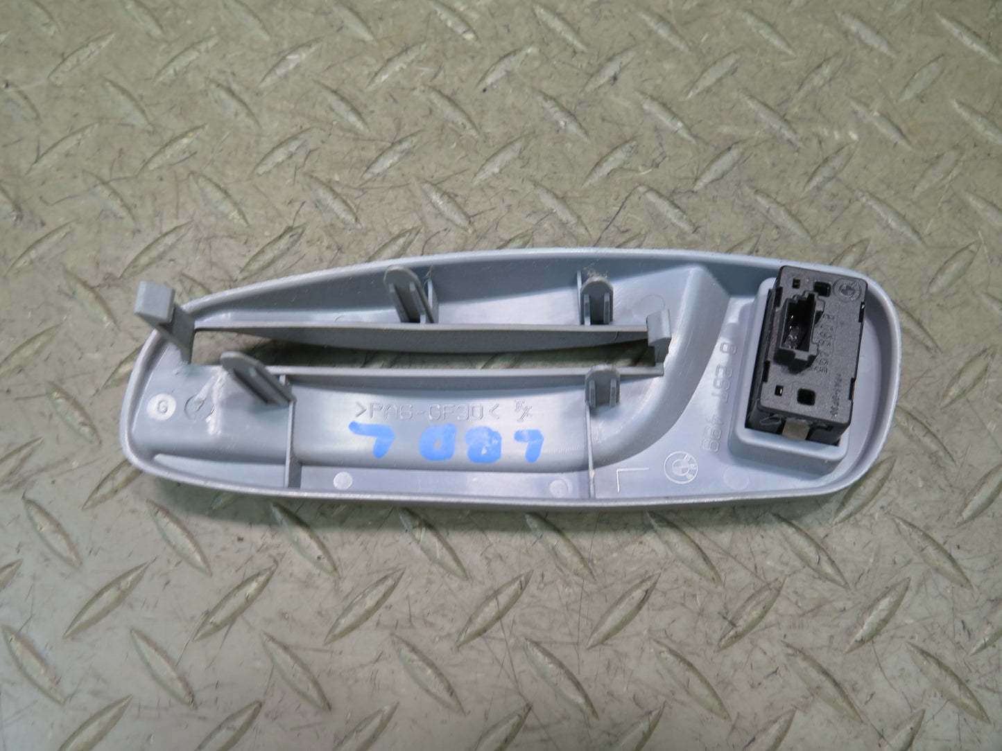 01-06 BMW E46 330Ci Convertible Front Left Seat Folding Lever Trim w Switch OEM
