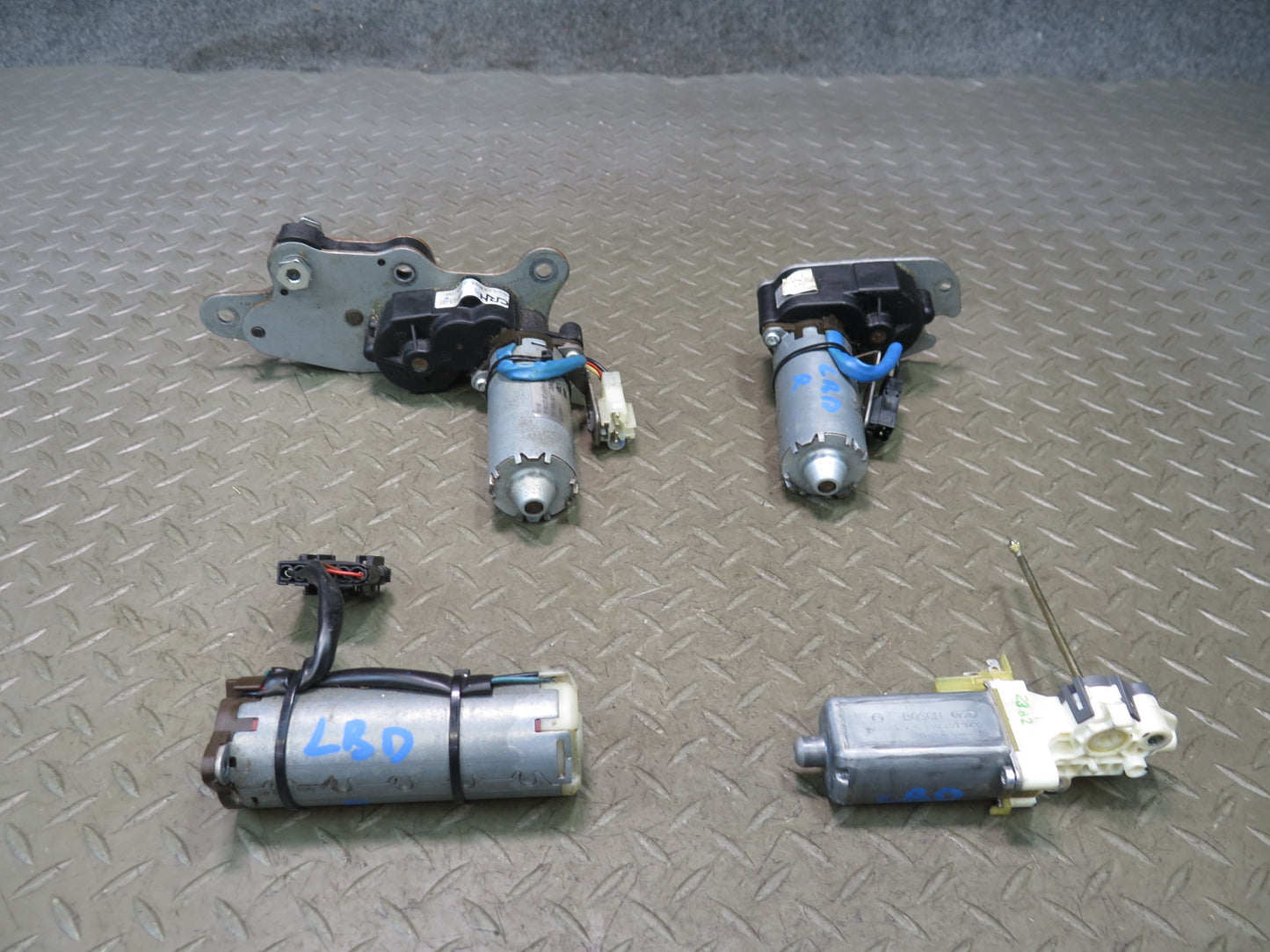 01-06 BMW E46 330ci Convertible Set of 4 Front Right Seat Adjust Motor OEM
