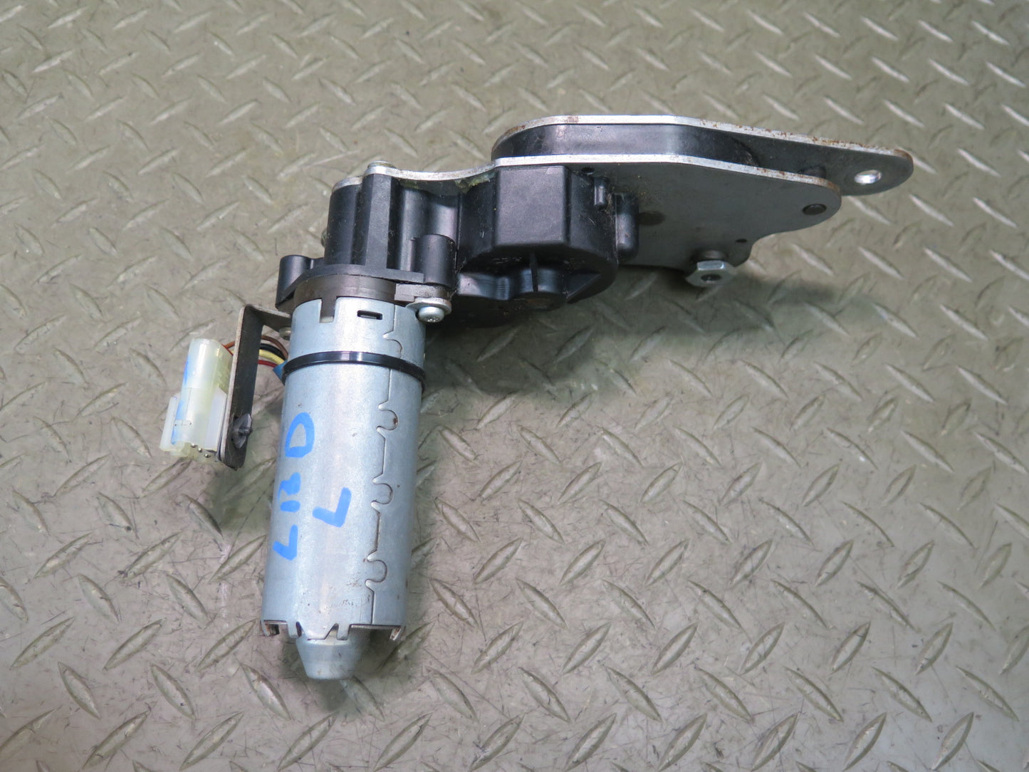 01-06 BMW E46 330ci Convertible Set of 4 Front Right Seat Adjust Motor OEM