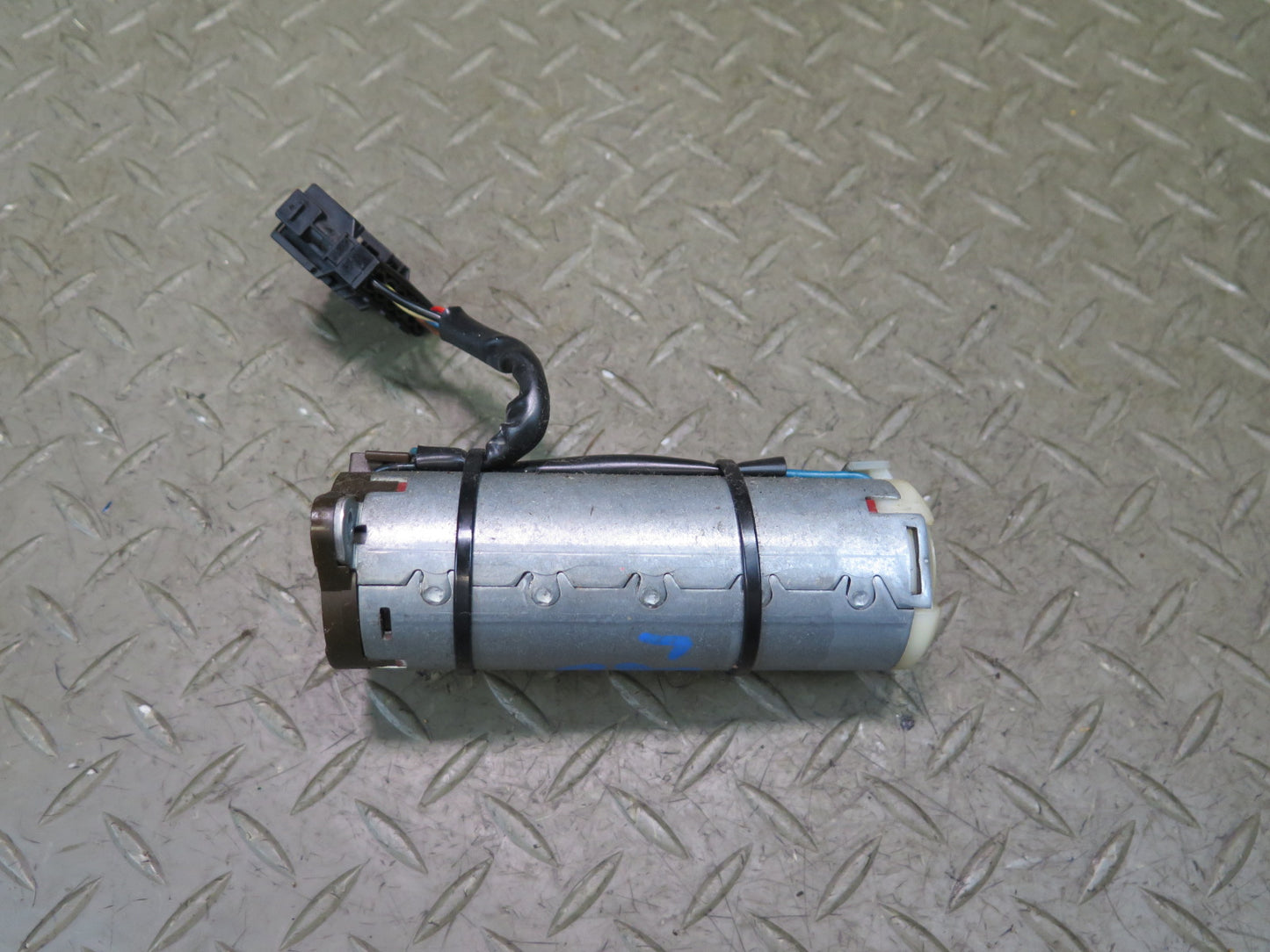 01-06 BMW E46 330Ci Convertible Set of 4 Front Left Seat Adjust Motor OEM