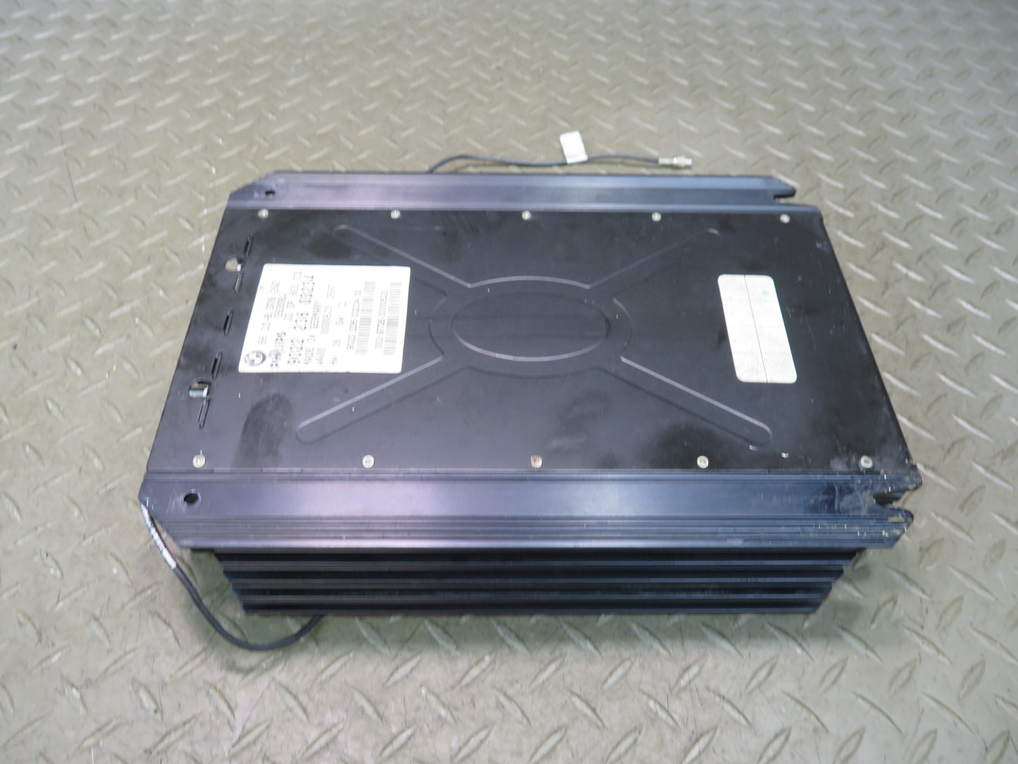 97-03 BMW E39 540i Hifi DSP Audio System Amplifier AMP 8376262 OEM