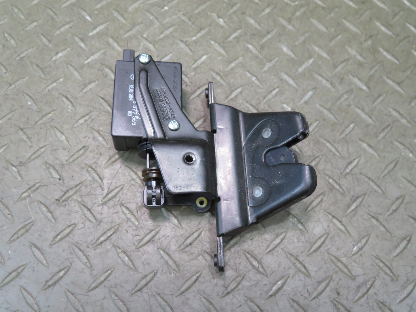 97-03 BMW E39 540i Rear Trunk Lid Lock Latch Actuator OEM