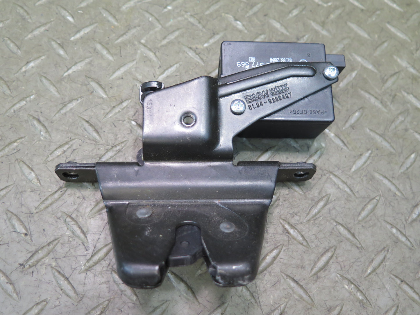 97-03 BMW E39 540i Rear Trunk Lid Lock Latch Actuator OEM