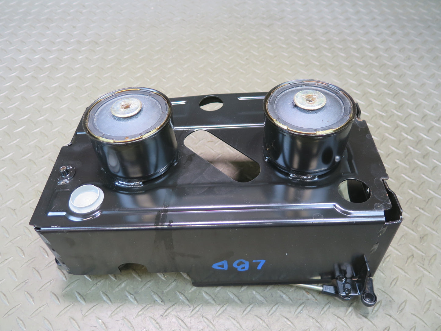 01-06 BMW E46 330Ci Convertible Battery Tray Vibration Absorber Bracket OEM