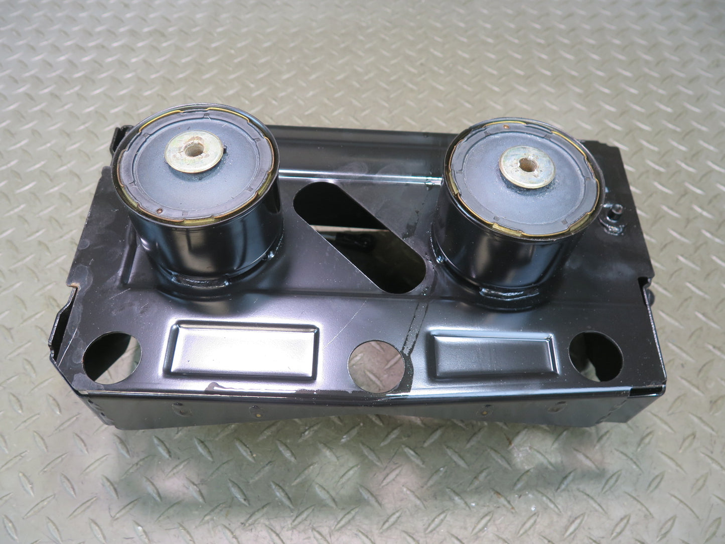 01-06 BMW E46 330Ci Convertible Battery Tray Vibration Absorber Bracket OEM