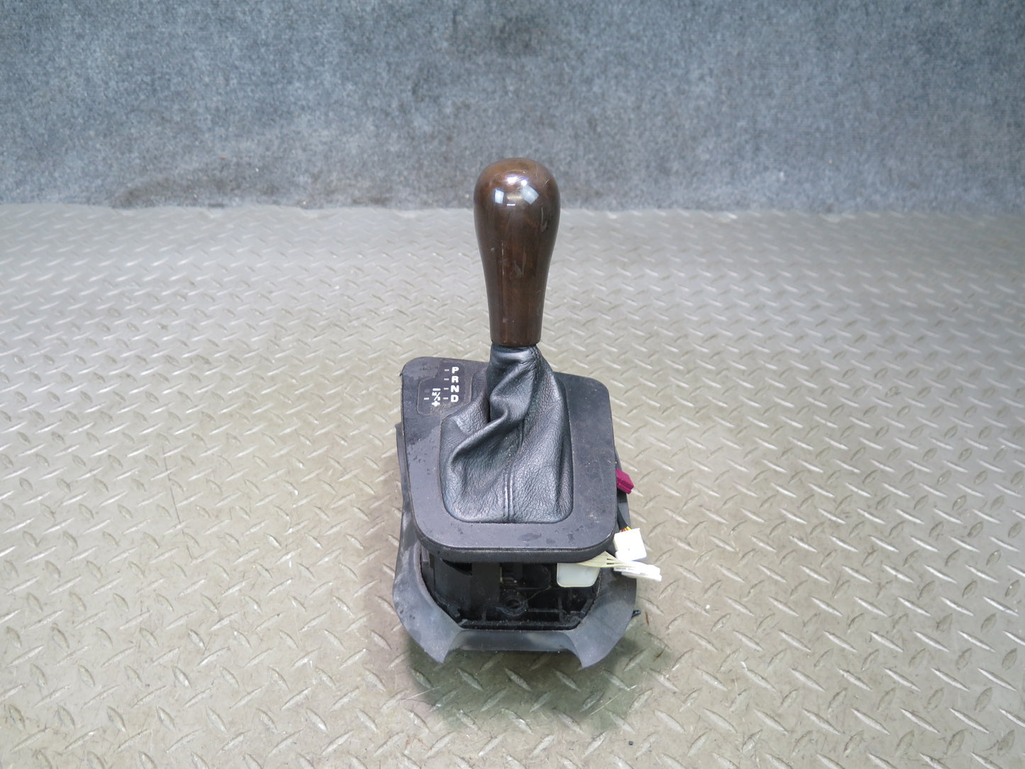 02-06 BMW E46 330Ci A/T Automatic Transmission Gear Shifter w Cable & Knob OEM