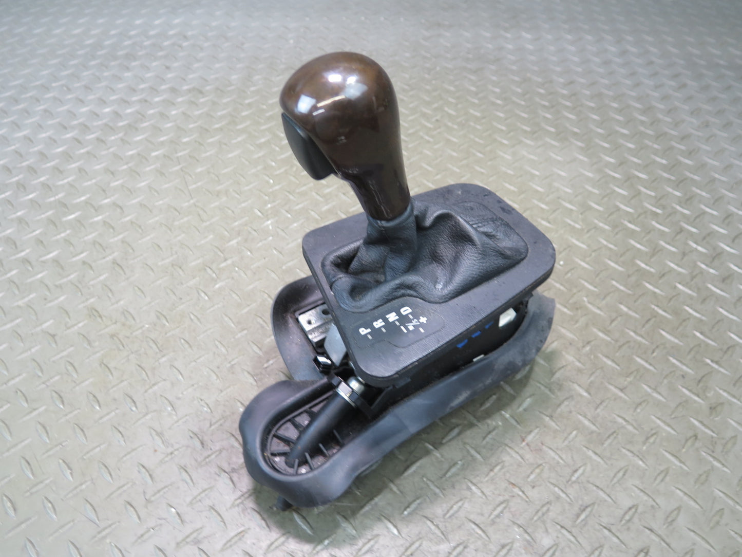 02-06 BMW E46 330Ci A/T Automatic Transmission Gear Shifter w Cable & Knob OEM