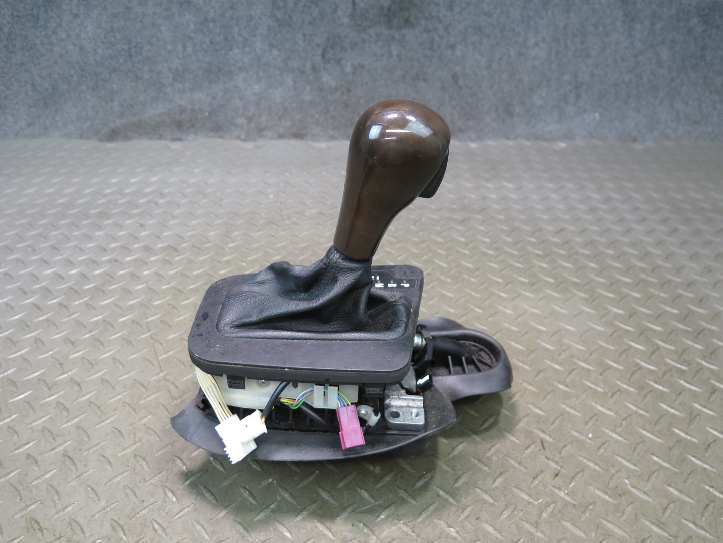 02-06 BMW E46 330Ci A/T Automatic Transmission Gear Shifter w Cable & Knob OEM