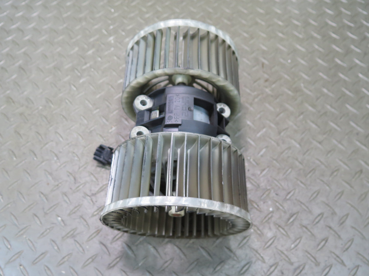 01-06 BMW E46 330Ci A/C Heater Blower Motor Fan OEM
