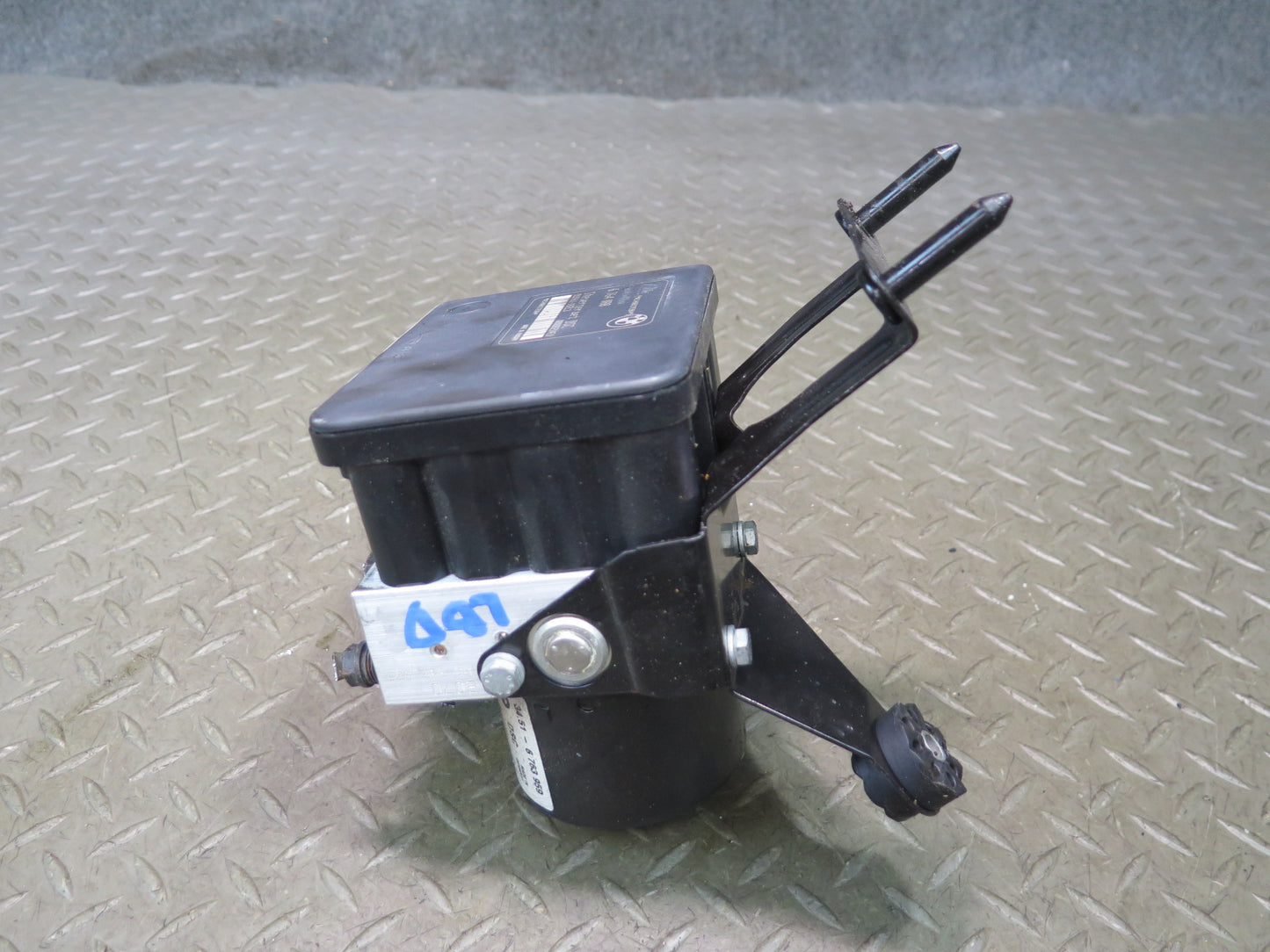 04-06 BMW E46 330ci DSC ABS Anti Lock Brake Pump Control Module 6763959 OEM
