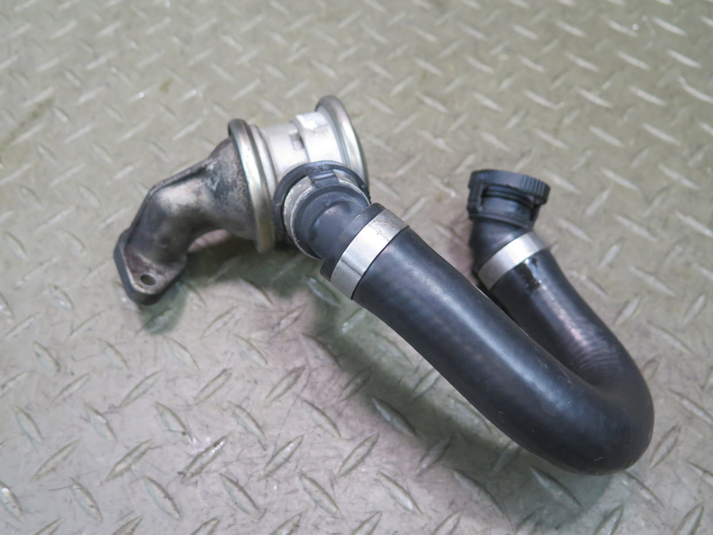 01-06 BMW E46 330Ci EGR Exhaust Check Valve w Hose OEM