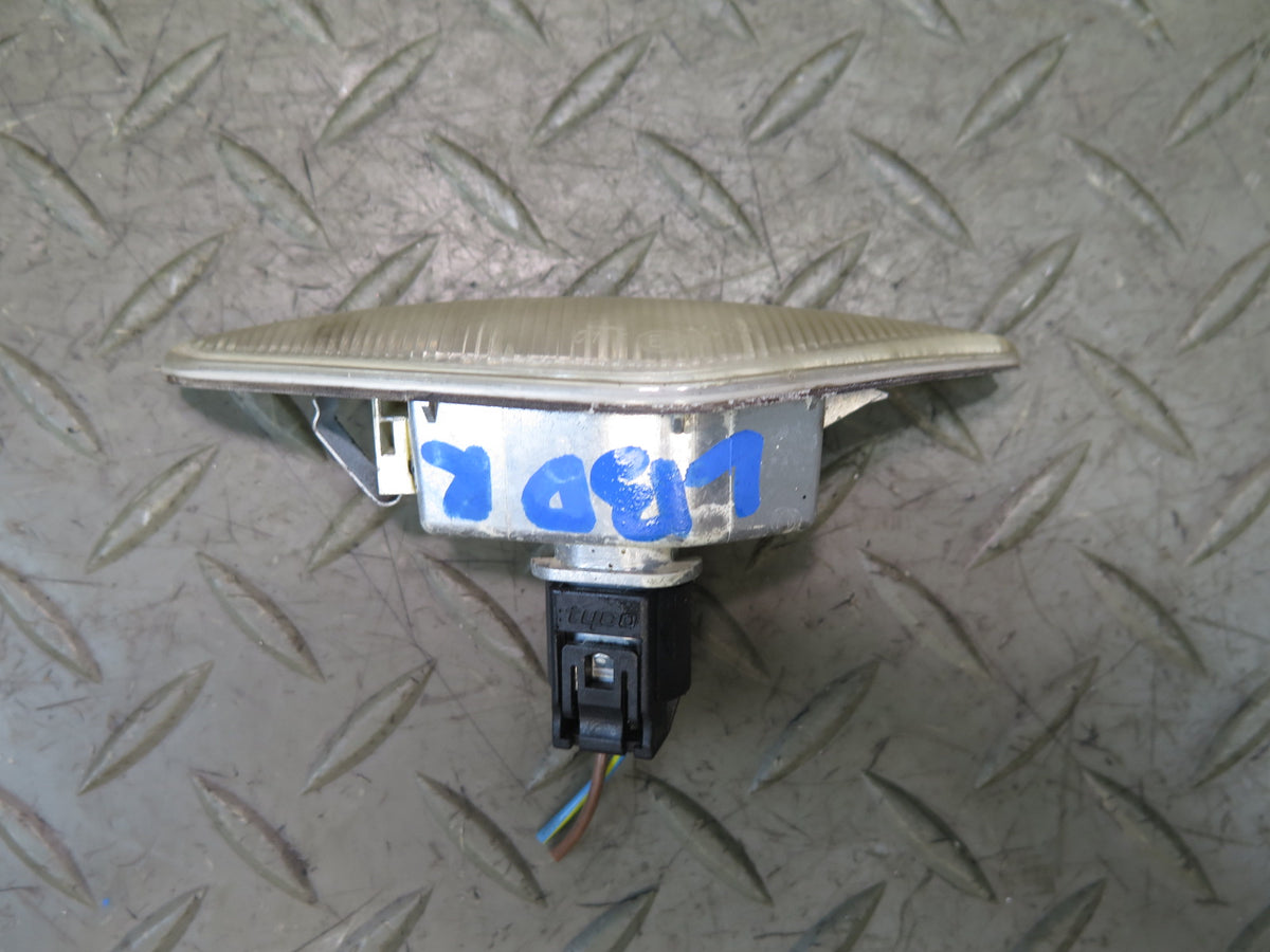 04-06 BMW E46 330ci Convertible Coupe Front Right Fender Turn Signal Light OEM