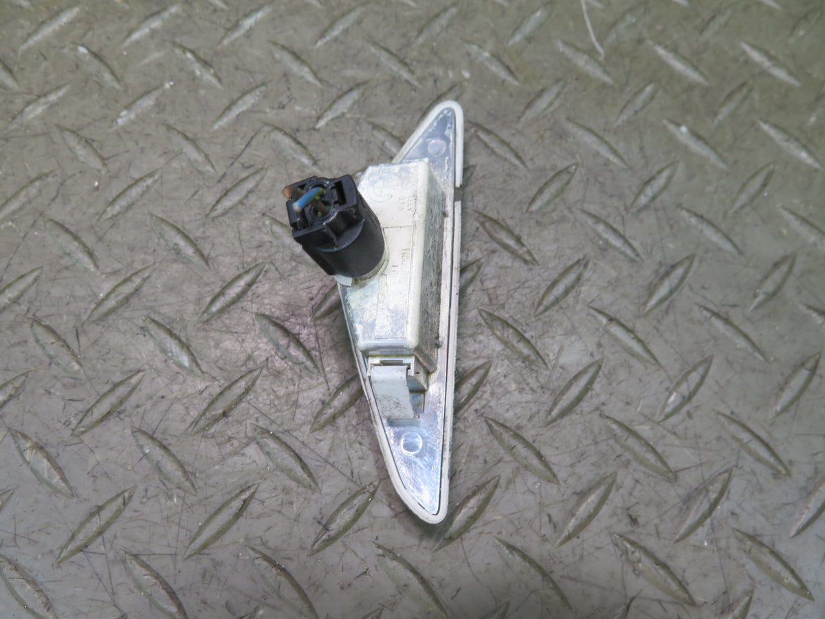 04-06 BMW E46 330ci Convertible Coupe Front Right Fender Turn Signal Light OEM