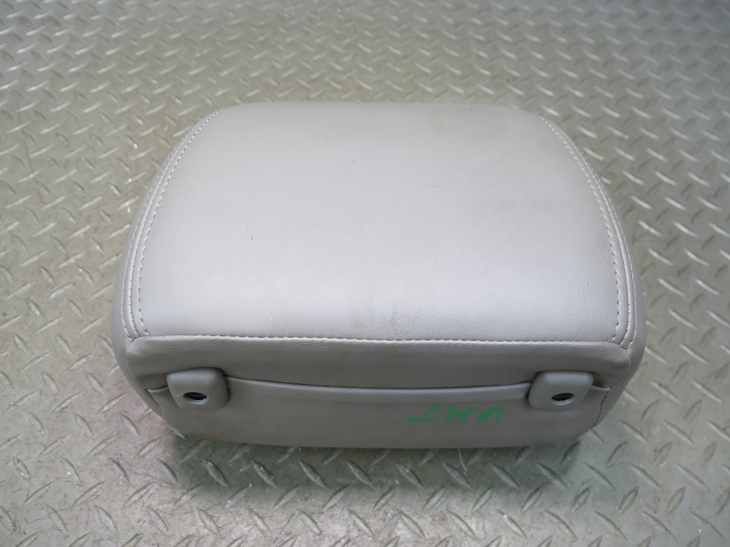 2003-2007 Hummer H2 Rear Right & Left Side Seat Headrest Leather Set
