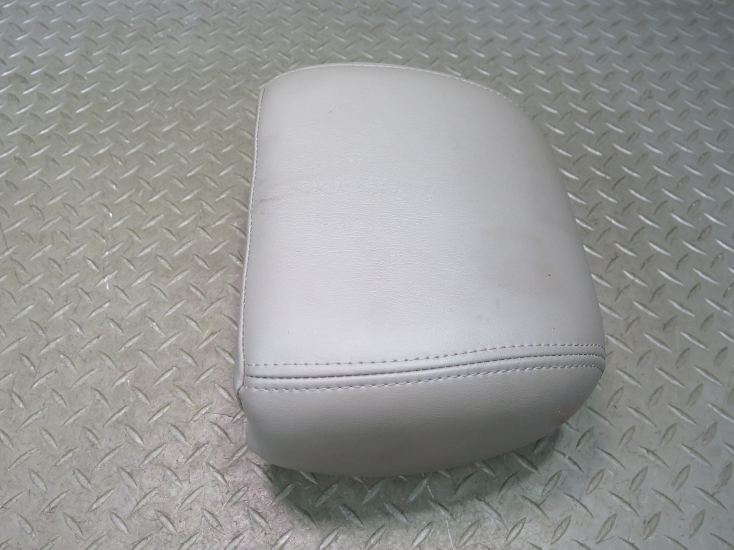 2003-2007 Hummer H2 Rear Right & Left Side Seat Headrest Leather Set
