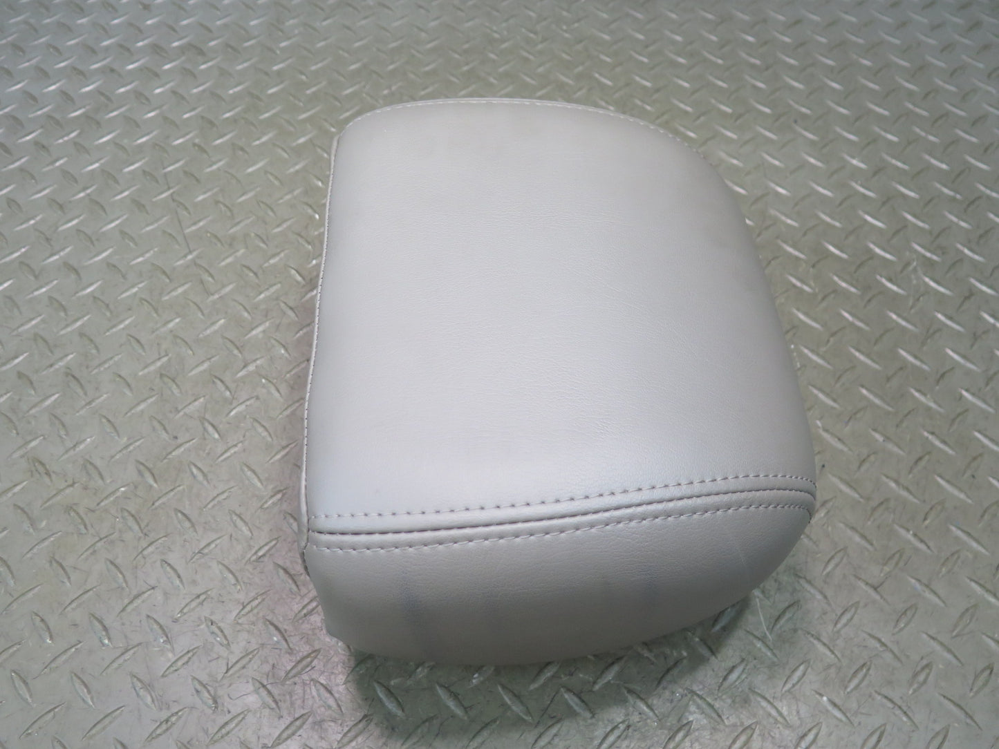 2003-2007 Hummer H2 Rear Right & Left Side Seat Headrest Leather Set