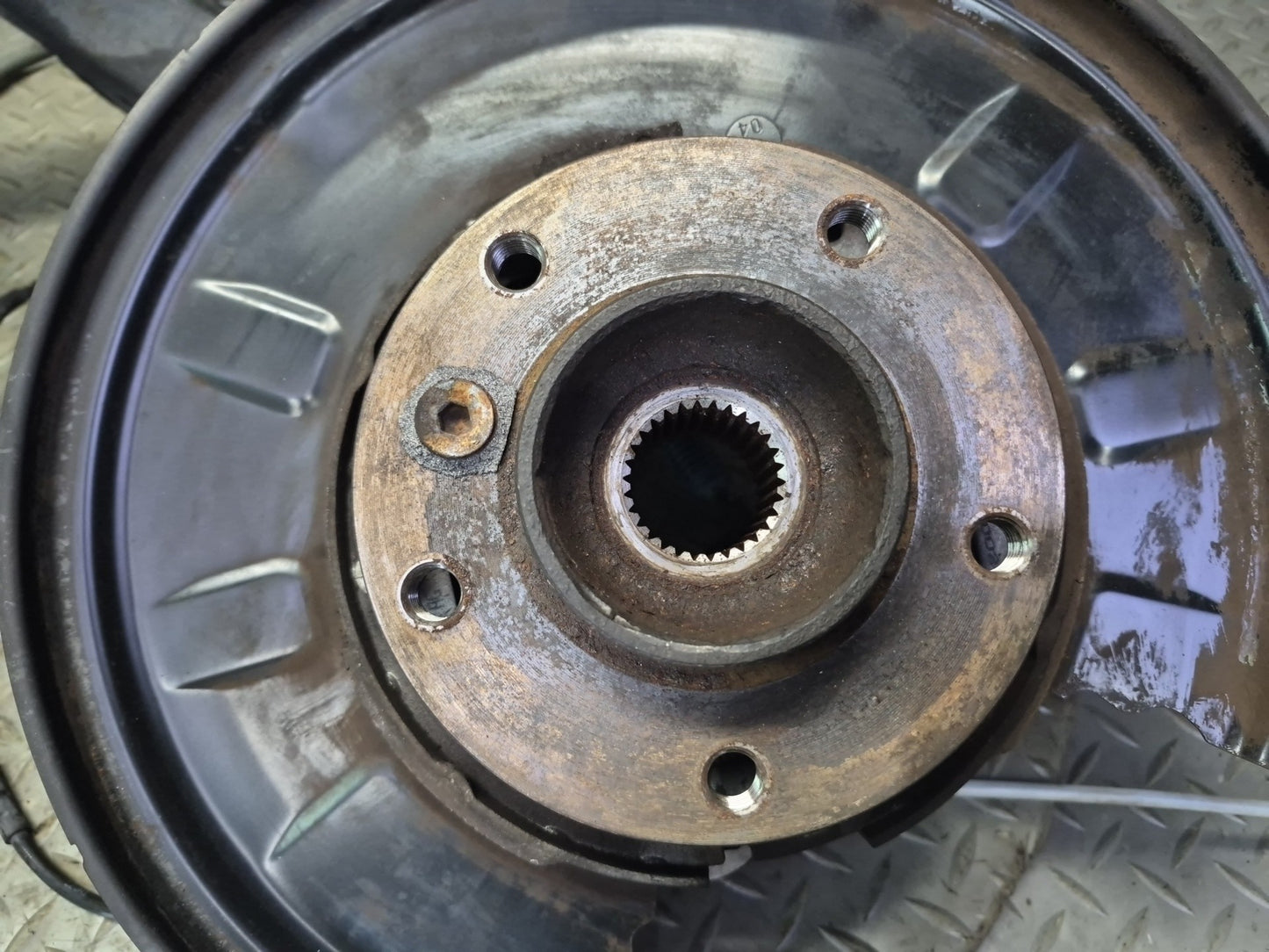 01-06 BMW E46 330i 330Ci RWD Rear Right Knuckle Wheel Hub Trailing Arm OEM
