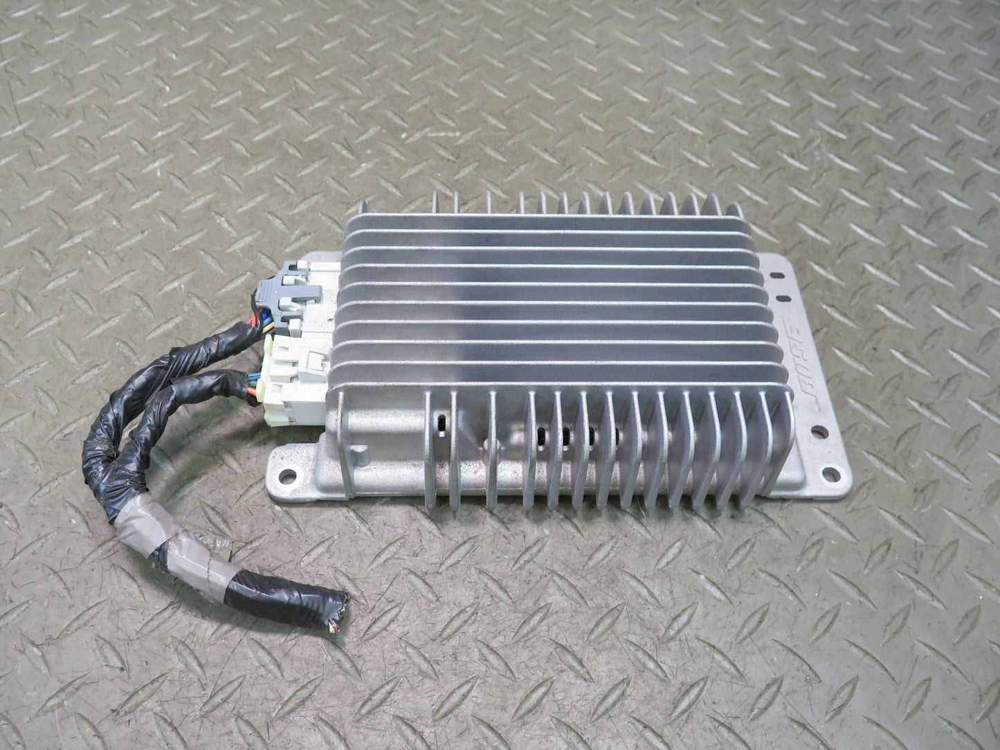 2004-2007 Hummer H2 Bose Radio Audio Amplifier AMP 15113803