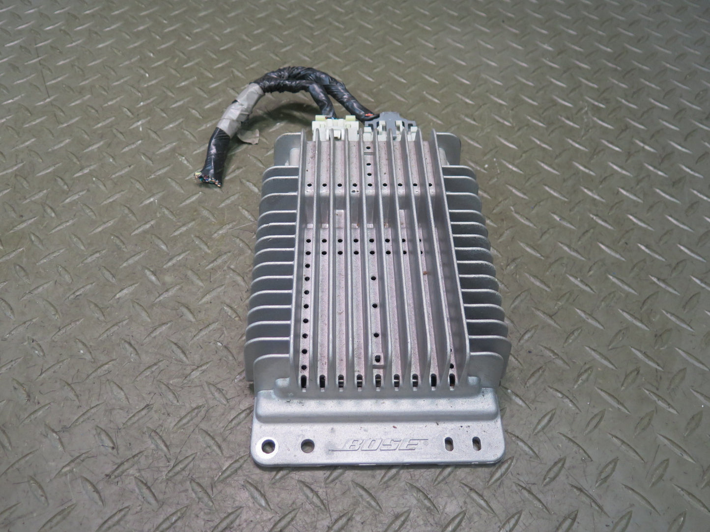 2004-2007 Hummer H2 Bose Radio Audio Amplifier AMP 15113803