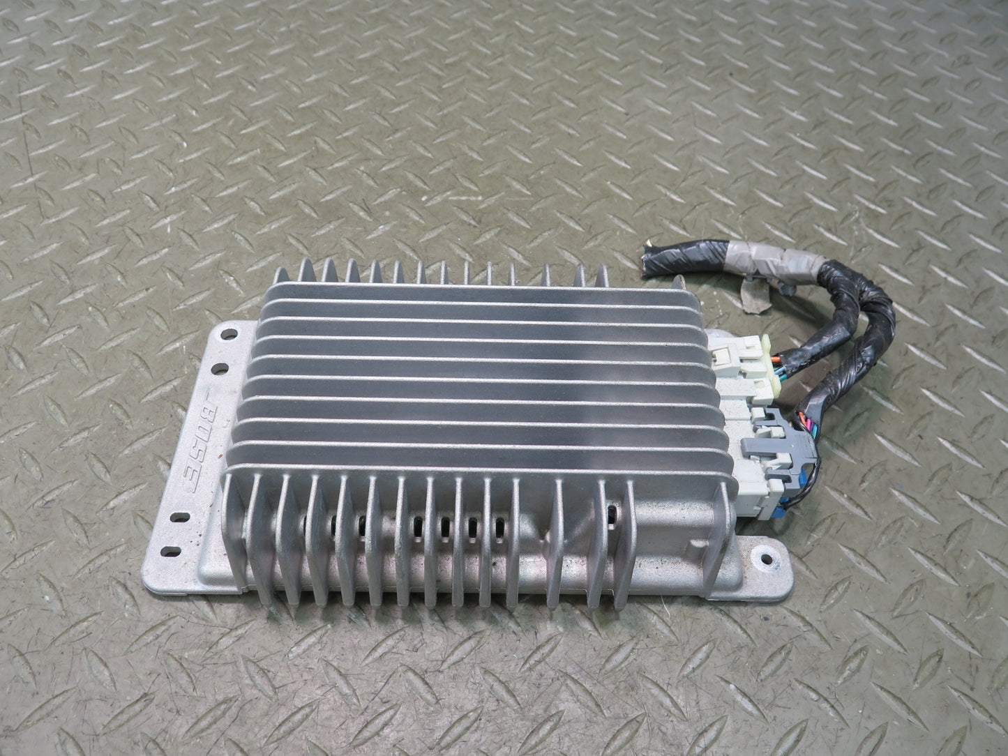 2004-2007 Hummer H2 Bose Radio Audio Amplifier AMP 15113803