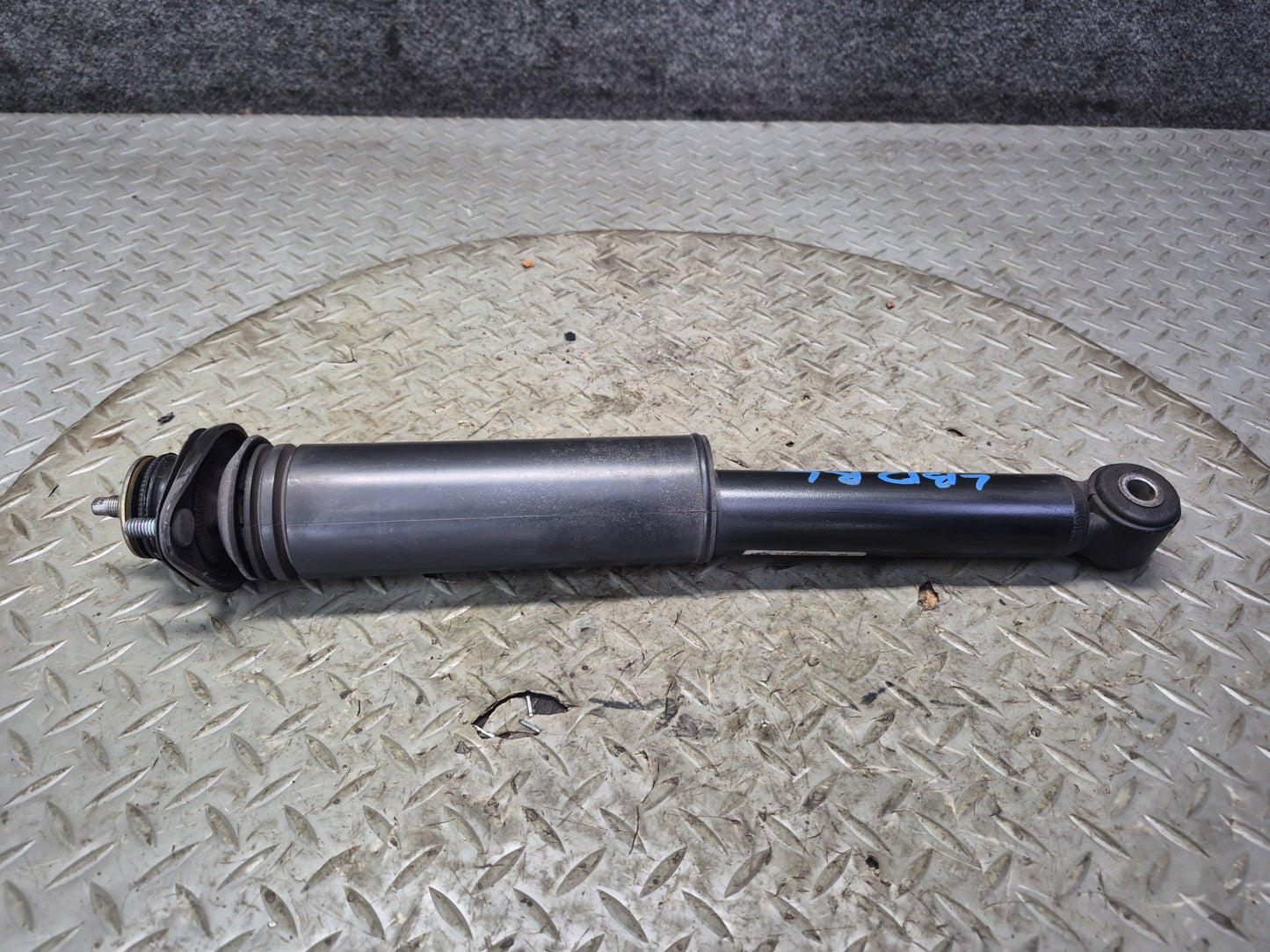 01-06 BMW E46 330Ci Convertible Set of 2 Rear Strut Shock Absorber 110K Mile OEM