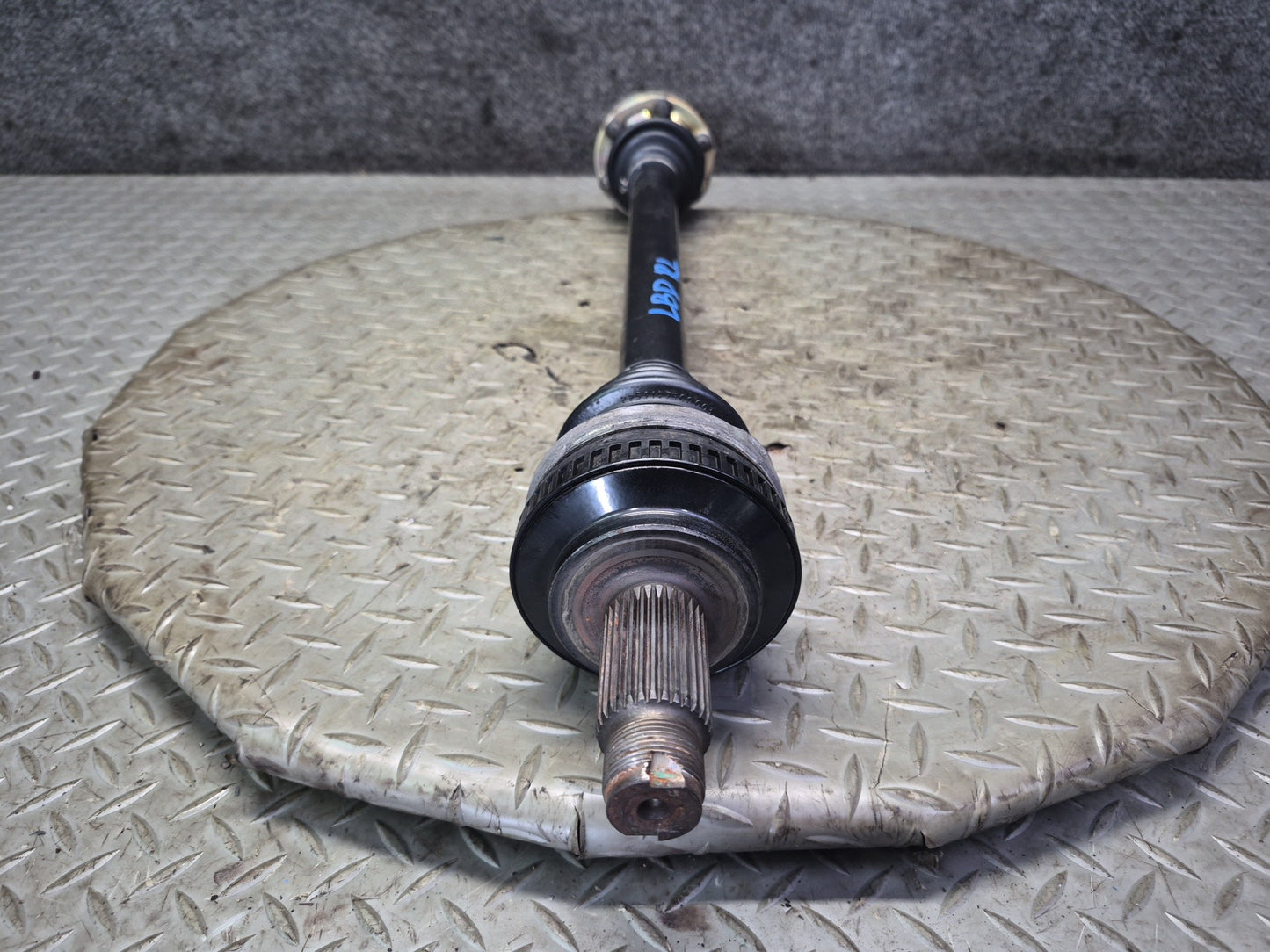 01-06 BMW E46 330Ci M54 RWD A/T Rear Right Suspension Axle Shaft 7505290 OEM
