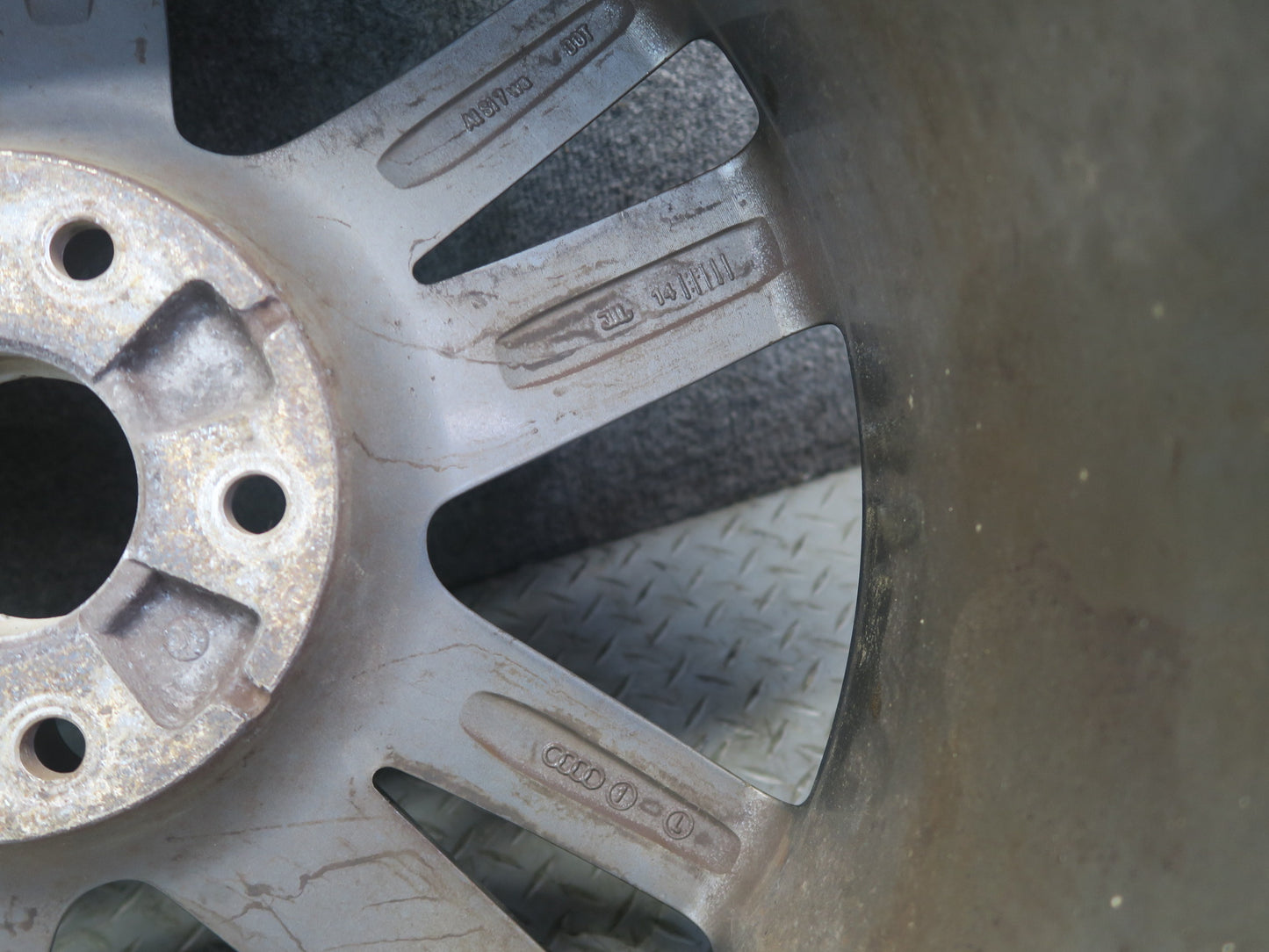 10-15 Audi 4L Q7 Factory Alloy R20'' Wheel Rim 20x9J ET60 4L0601025BM OEM
