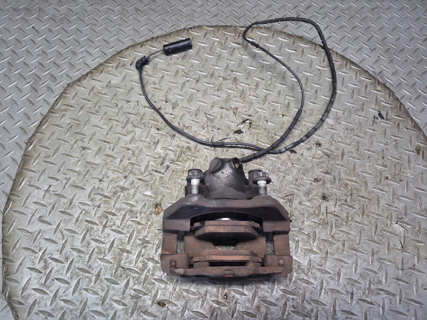 01-06 BMW E46 330i 330ci RWD Set of 2 Rear Left & Right Brake Caliper OEM