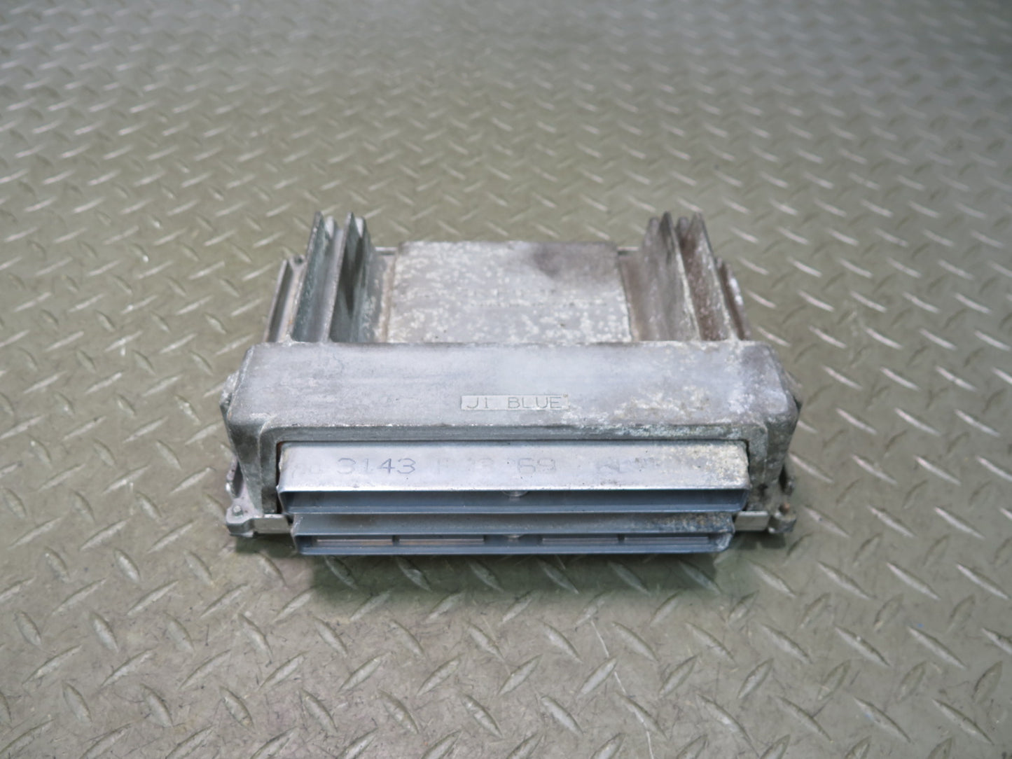 2004 Hummer H2 Engine ECU ECM Computer Control Module 12586242
