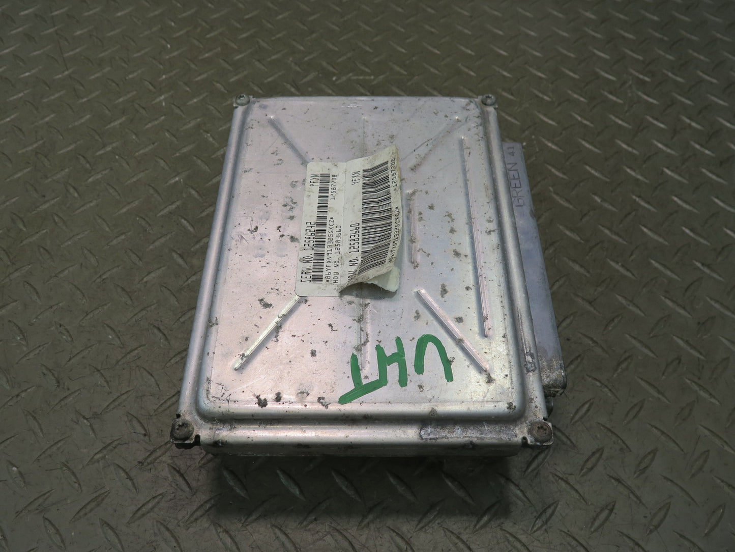 2004 Hummer H2 Engine ECU ECM Computer Control Module 12586242