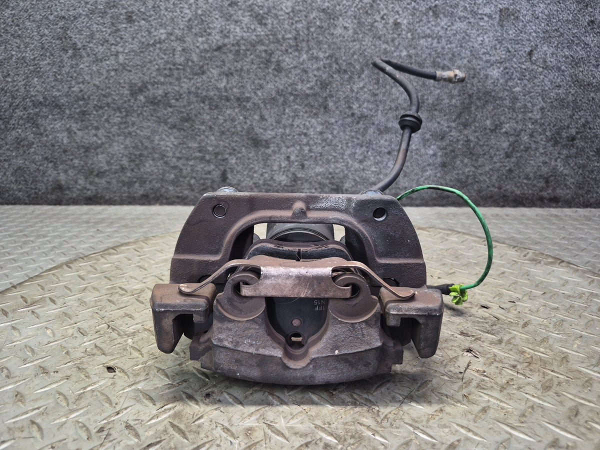 01-06 BMW E46 330i 330ci RWD Set of 2 Front Left & Right Brake Caliper 110K OEM