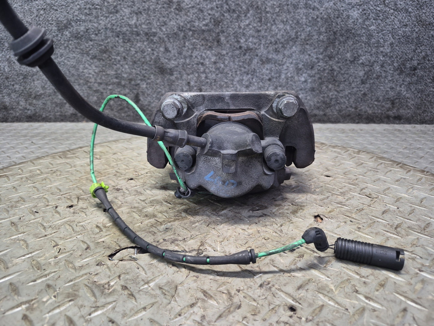01-06 BMW E46 330i 330ci RWD Set of 2 Front Left & Right Brake Caliper 110K OEM